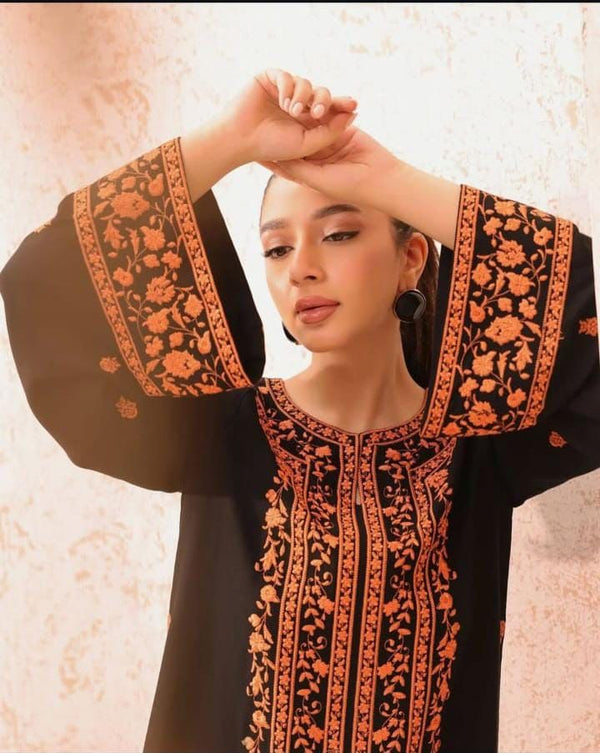 3 Pcs Women  Unstitched &  Embroidered Suit
